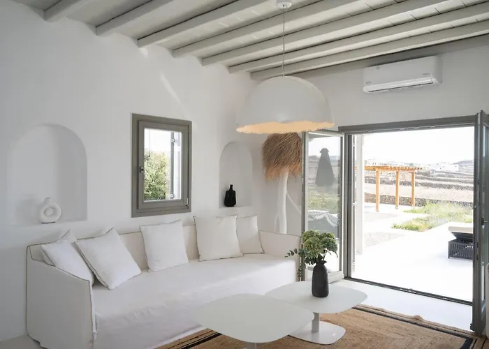 Private Maou Villa Ano Mera